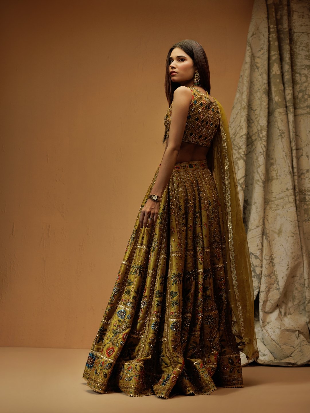 Dhani Lehenga